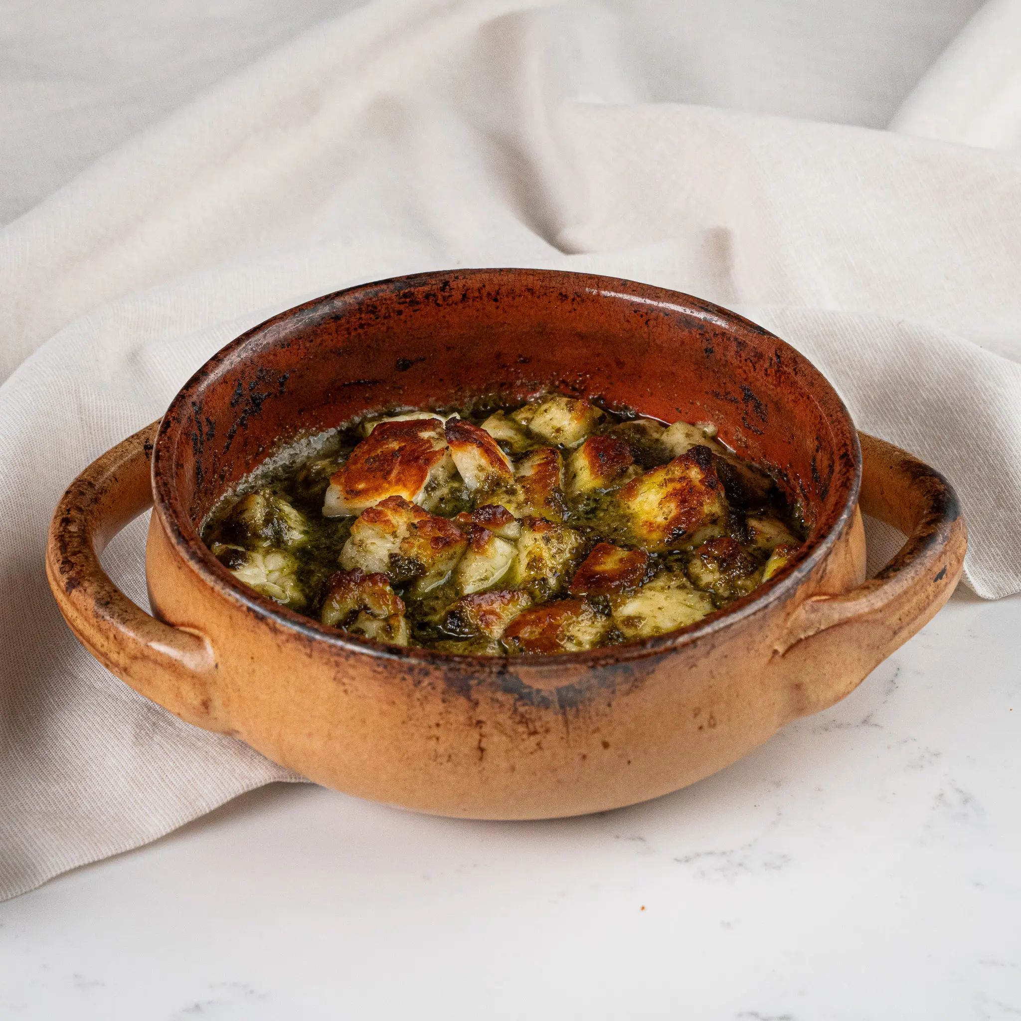 Halumi cu sos pesto